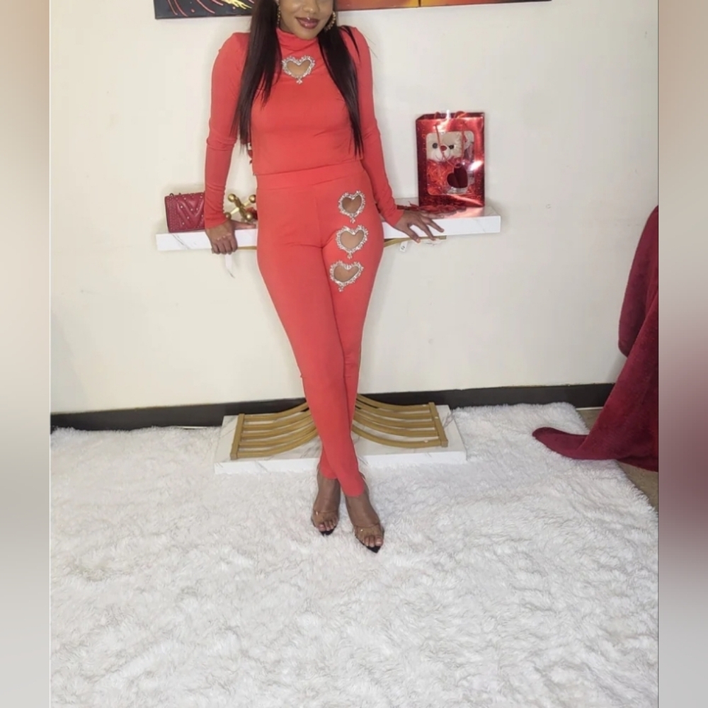 Stylish Red Heart Embellished Set